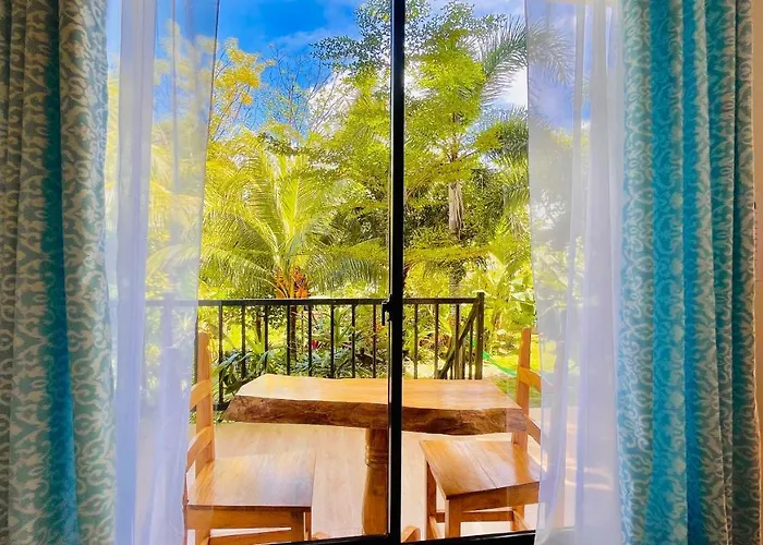 La Concepcion Cove Garden Apartment *
