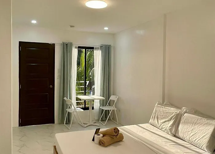 La Concepcion Cove Garden Apartment